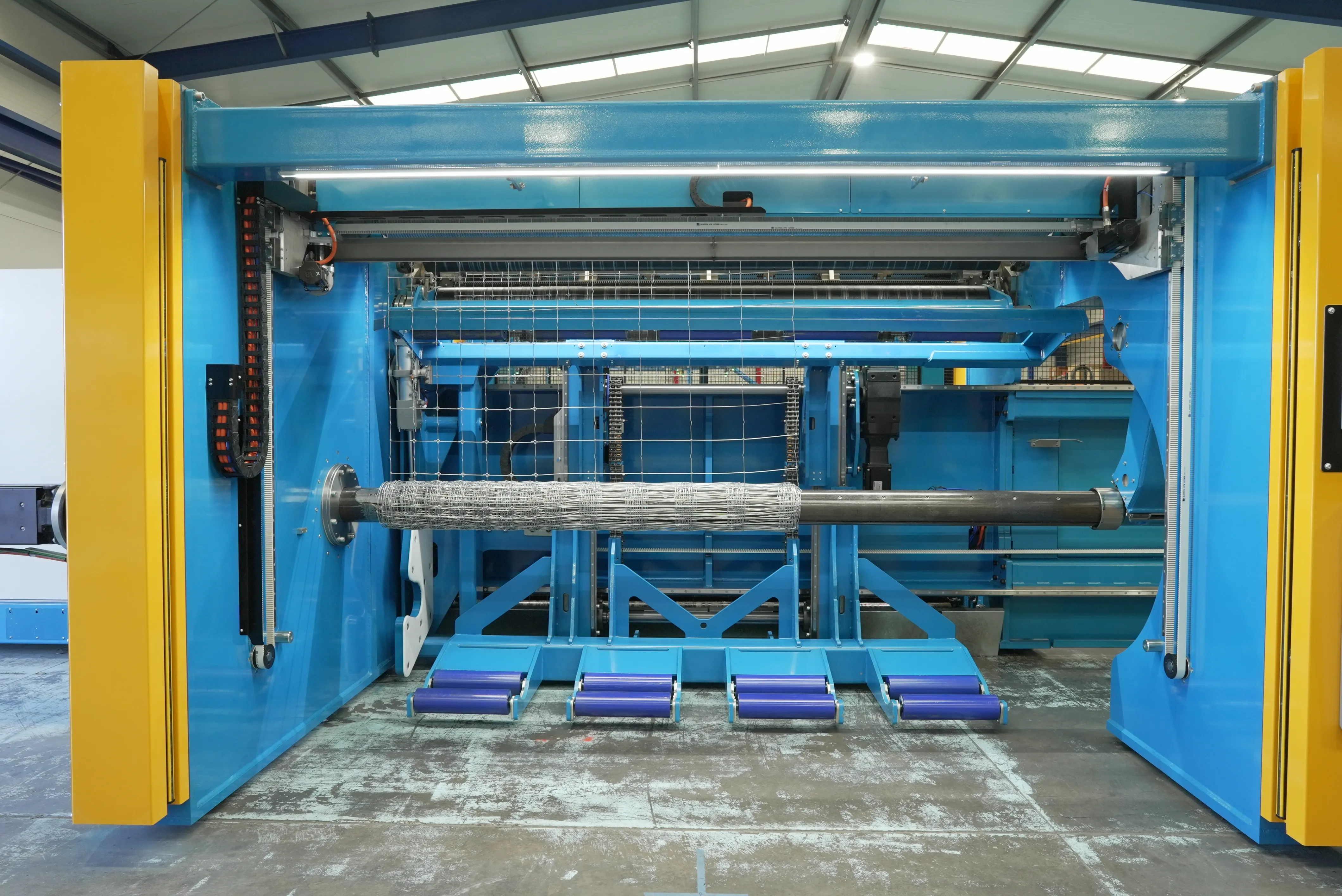 UMC Innovation world's first 12ft wide fabricated fence machine